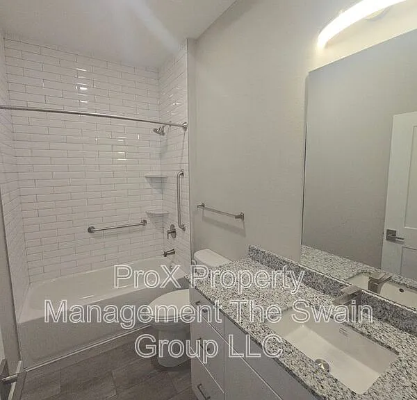 701 Bates Ave SW #202 — Photo 17