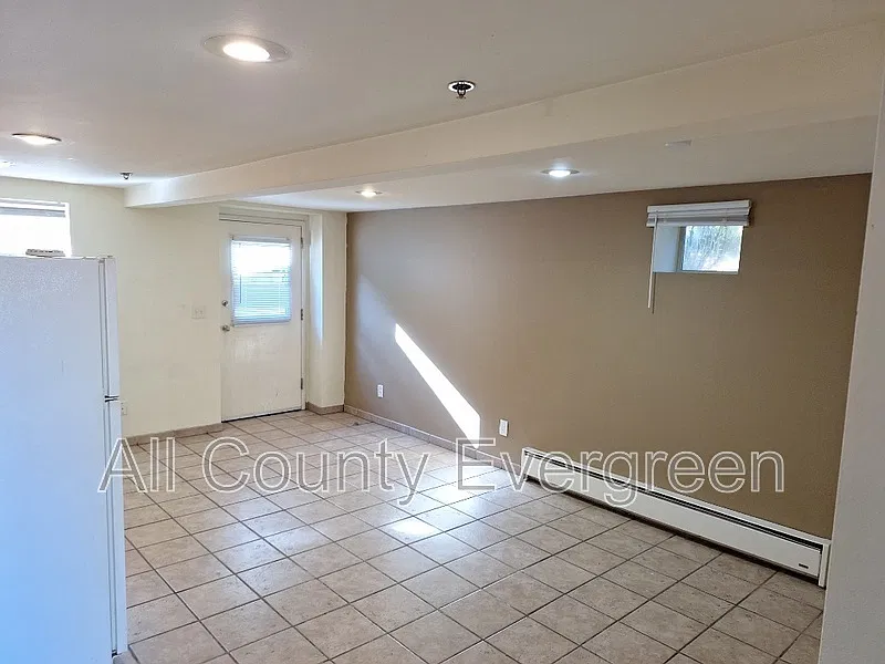 1015 9th St — Photo 3