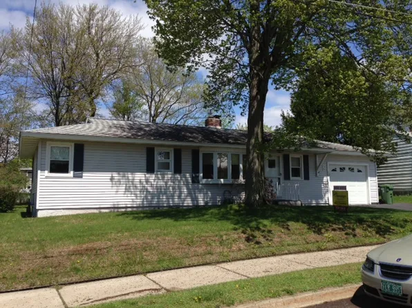 112 Brierwood Ln, Burlington, VT 05408