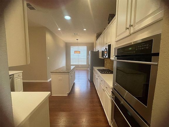 5th image of 9506 Windy Hollow Dr