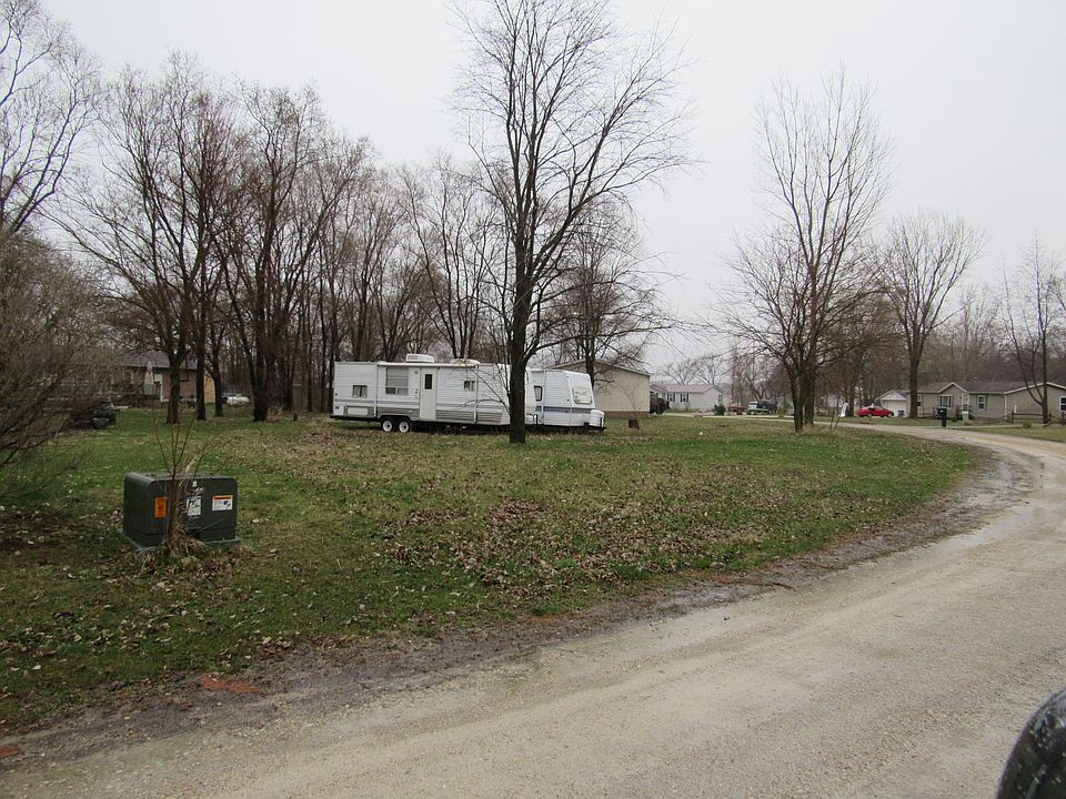 1st image of 8819 Circle Dr
