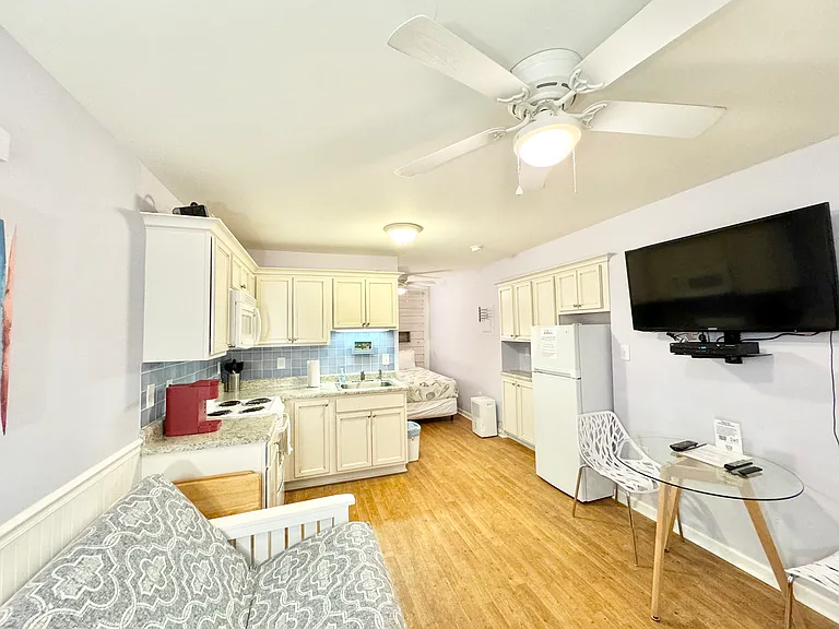 2401 W Fort Macon Rd — Photo 12