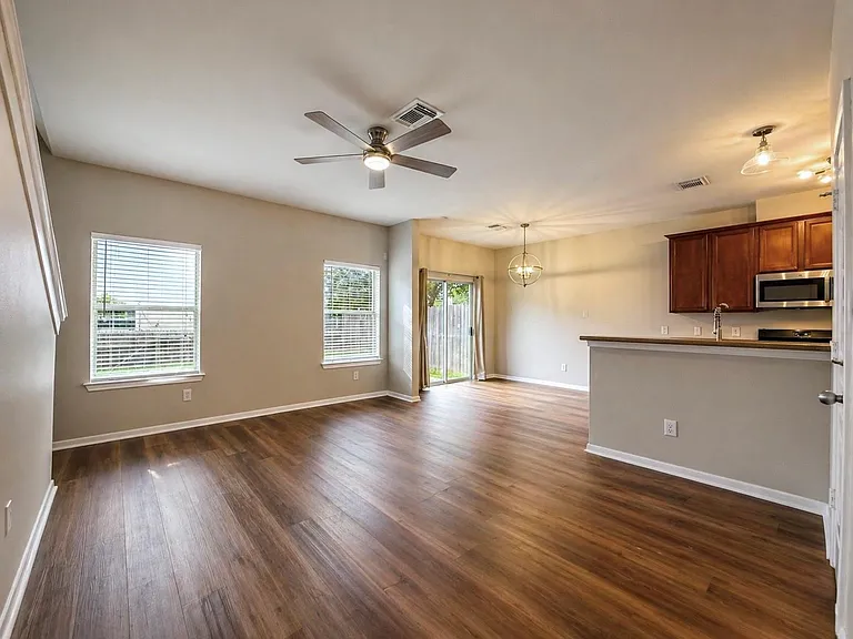 8343 Cassidy Creek Ct — Photo 15