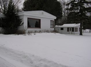 281 Lobdell Point Rd, Washington Island, WI 54246
