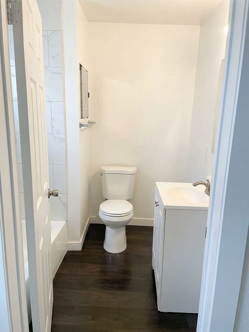 Studio, 1.0 bath, 550 sqft, $1,295 — Photo 3