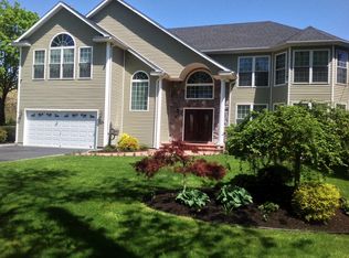 197 Syosset Woodbury Rd, Syosset, NY 11791