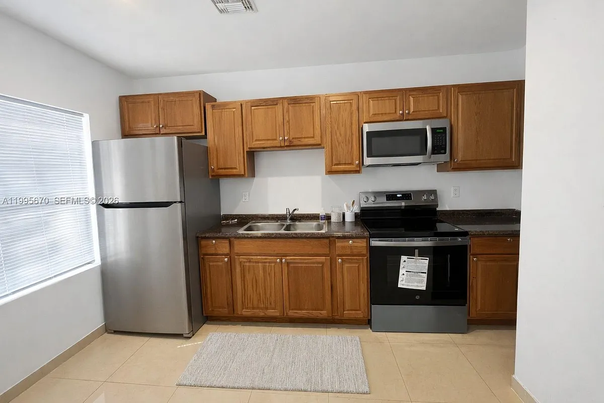 Photo 2 of 8 - 2157 NW 28th St #0 - Miami, FL Building Photo - 2157 NW 28th St #0