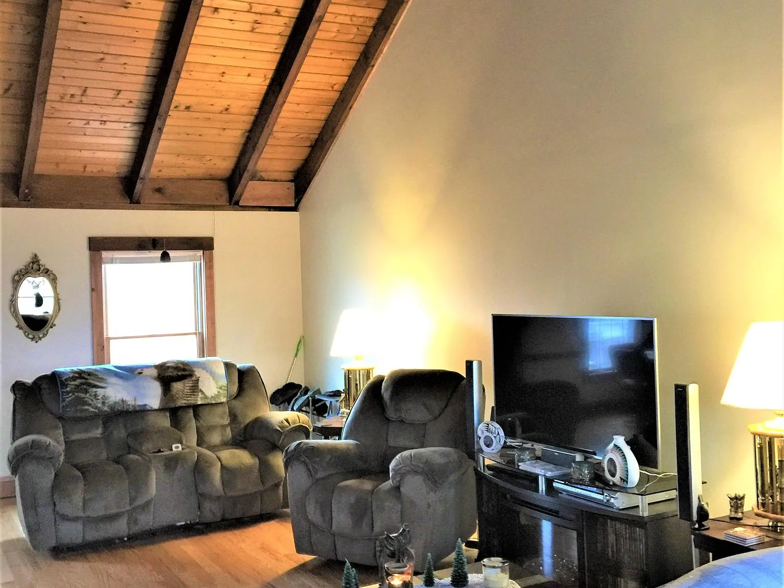 1 Cottage Row — Photo 2