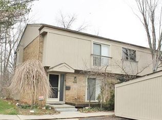 1443 Oakbrook E #93, Rochester Hills, MI 48307