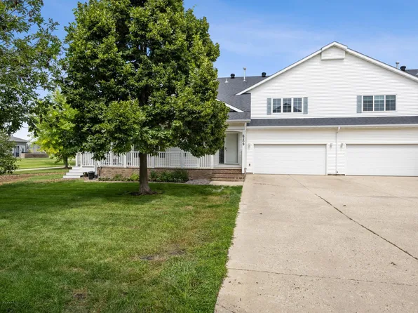 6209 16th St S, Fargo, ND 58104