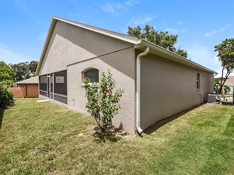 1436 Lake Marion Dr — Photo 16