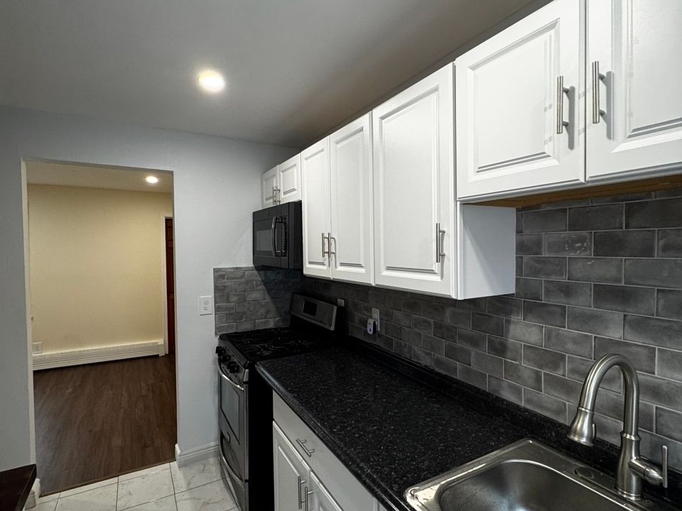 1st image of 19 Lawlor St APT C