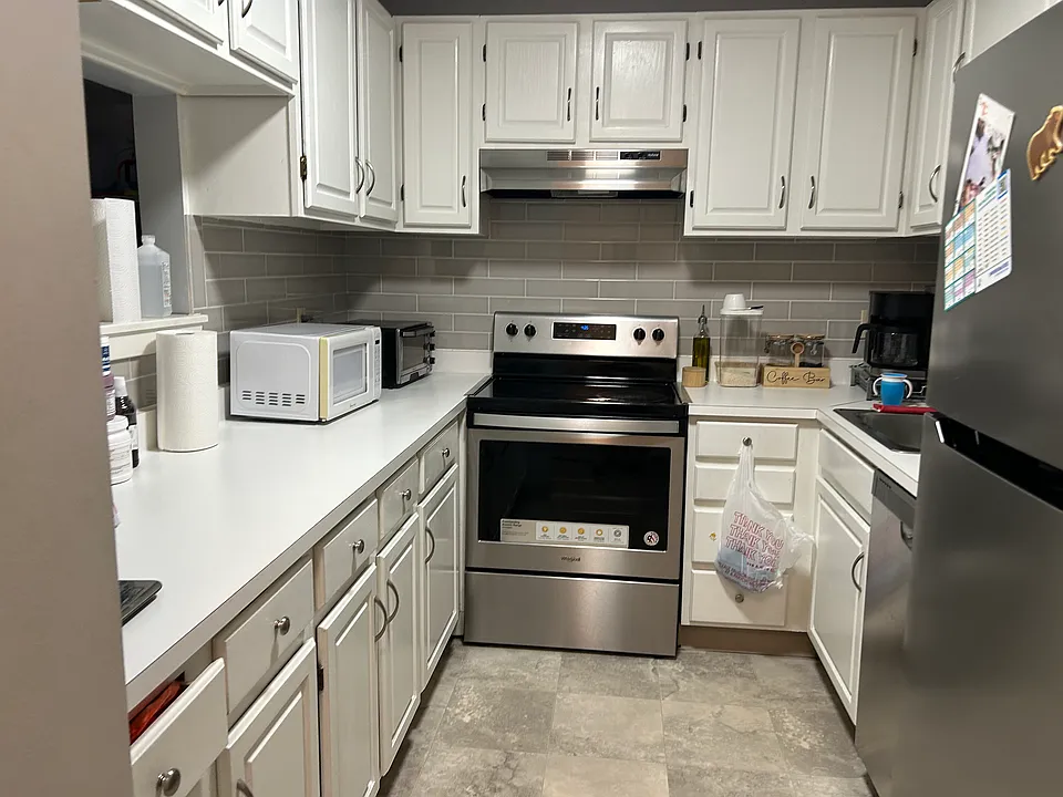 38 Carter St #202