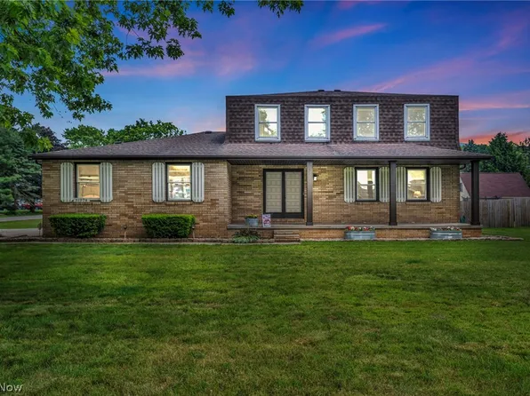 11974 Basswood Ave NW, Uniontown, OH 44685