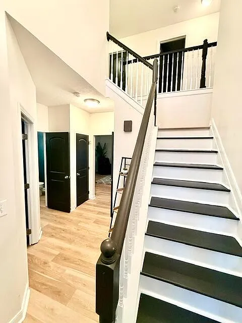 4 bed, 3.5 bath, 3092 sqft, $4,000 — Photo 4