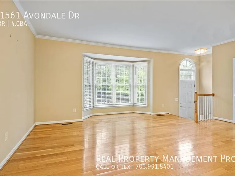 11561 Avondale Dr — Photo 6