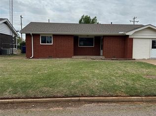 313 Gift Dr, Seiling, OK 73663