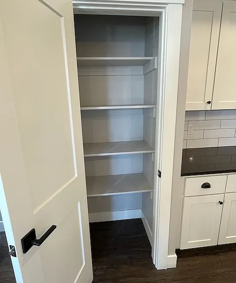 605 N 7th Ave #201 — Photo 6