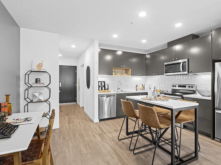 Jackson Apartments — Photo 32