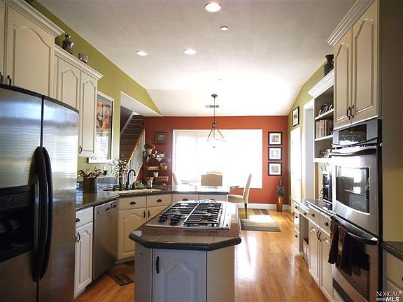 2nd image of 4336 Rolling Hills Ln