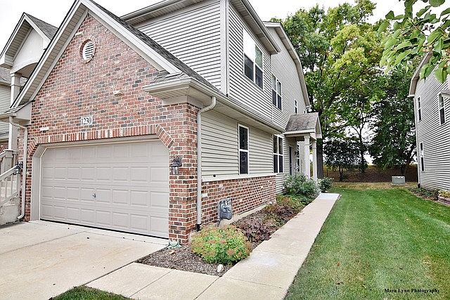 1st image of 1230 Oakleaf Ct #1230