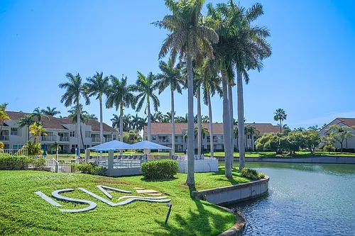 6100 Bahia Del Mar Cir #105 Photo 1