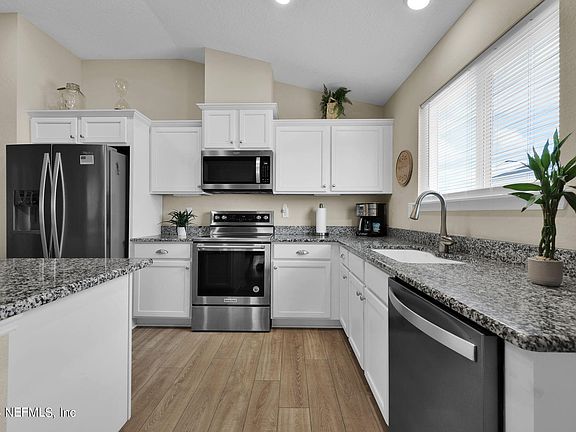 4th image of 6625 SANDLER LAKES Drive