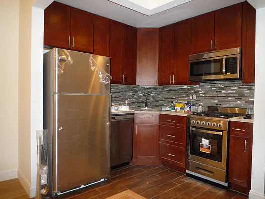 Rented by New Yorker Realty | media 17