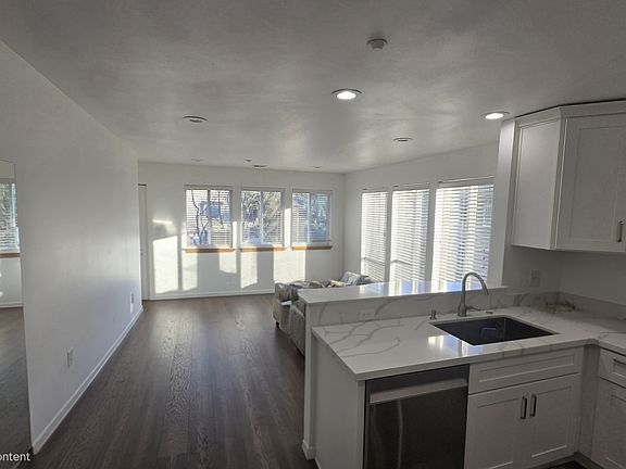 3rd image of 12406 SE 31st St APT 201