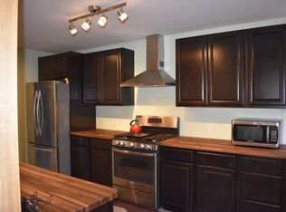 10 Bisbee Rd, Chesterfield, MA 01012