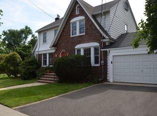 25 Burr Rd, Maplewood, NJ 07040