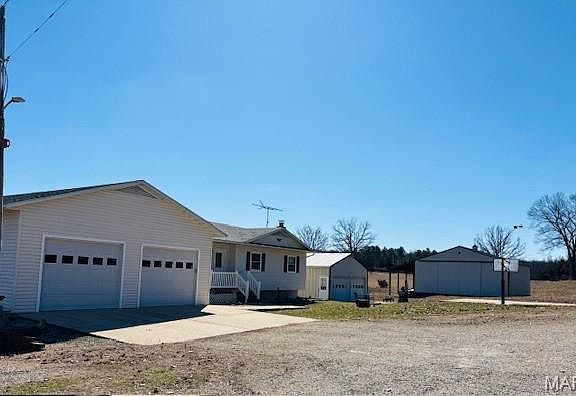 4th image of 205 Center Point Rd #207