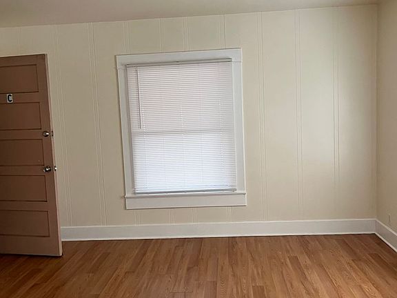 4th image of 203 Washington St #C