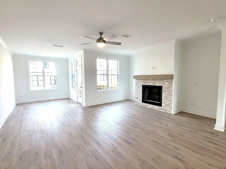 4802 Larkin Pass — Photo 3