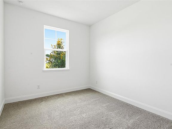 3rd image of 212 Enclave Ave