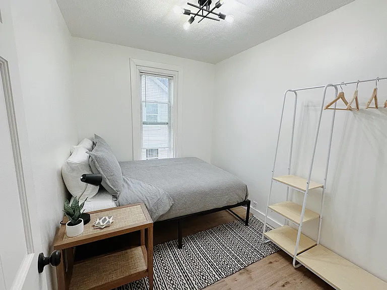 1301 Broadway Ave NW #2 — Photo 10
