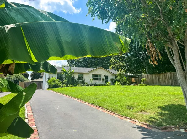 1986 Upland Dr, Nashville, TN 37216