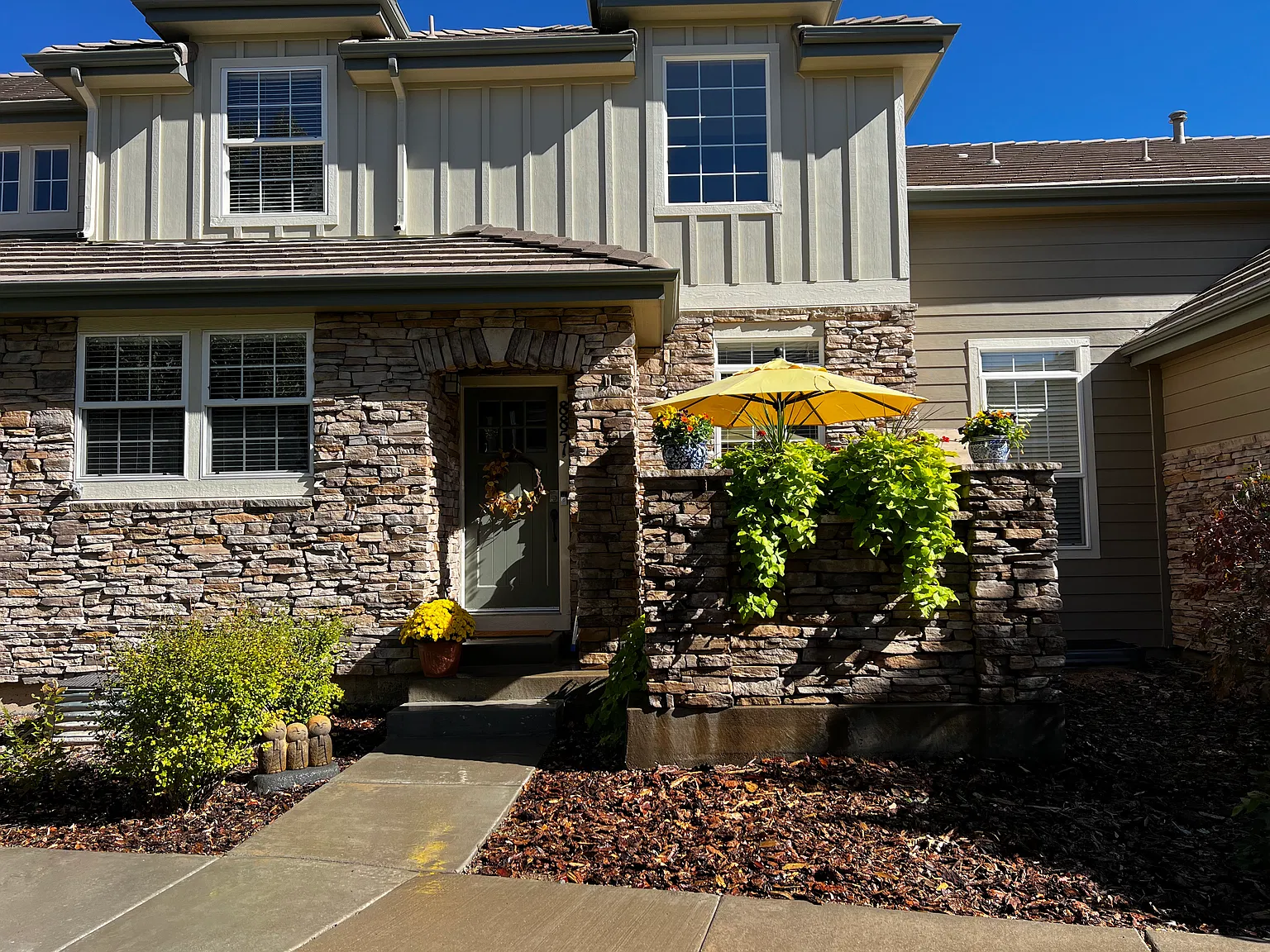 Edinburgh Cir, Highlands Ranch — Photo 2