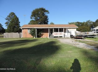 109 Pinecone Ln, Havelock, NC 28532