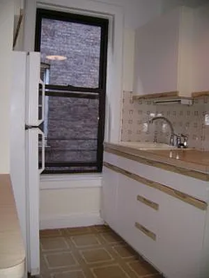 Rented by Frank Valvo Real Estate | media 33