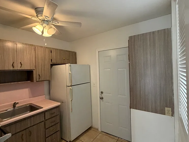 1600 NE 114th St #204 — Photo 11