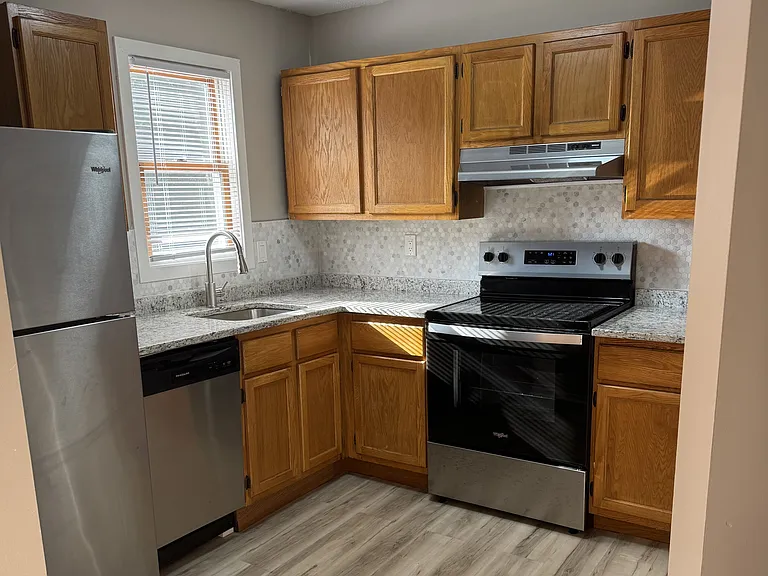 5 Brookside Ln #10 — Photo 2