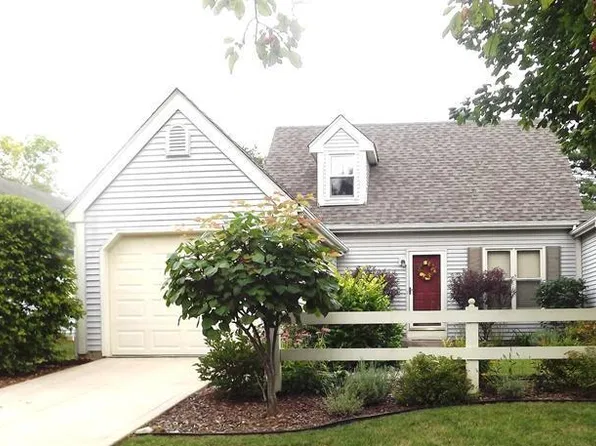 1044 Chatham Ln W, Delaware, OH 43015