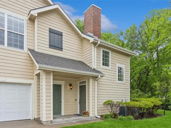 6422 W 51st St, Mission, KS 66202