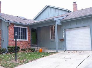 10214 Edelweiss Cir, Merriam, KS 66203