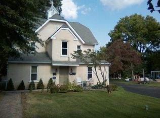 35 N Penn St APT 1, Spring City, PA 19475