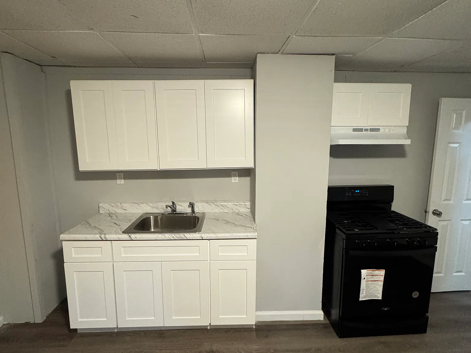 3 bed, $2,636 — Photo 3