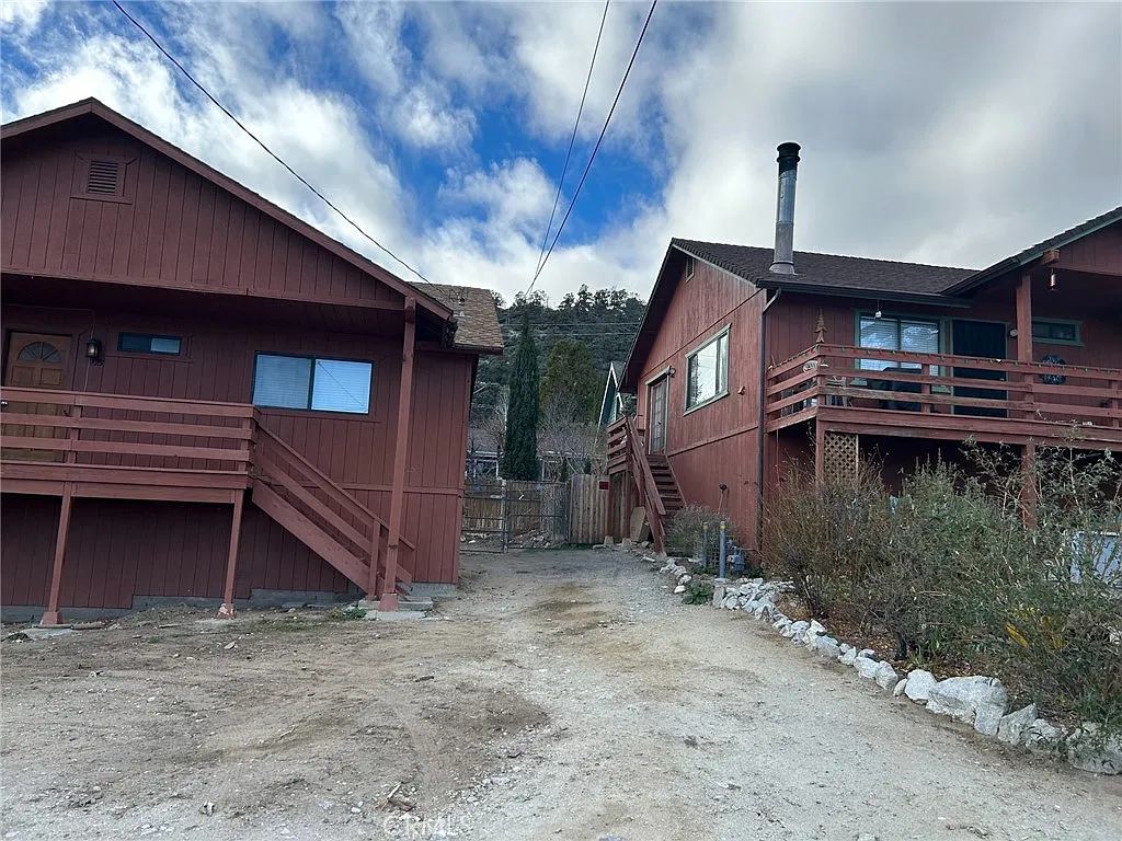2 bed, 952 sqft, $1,700 — Photo 2