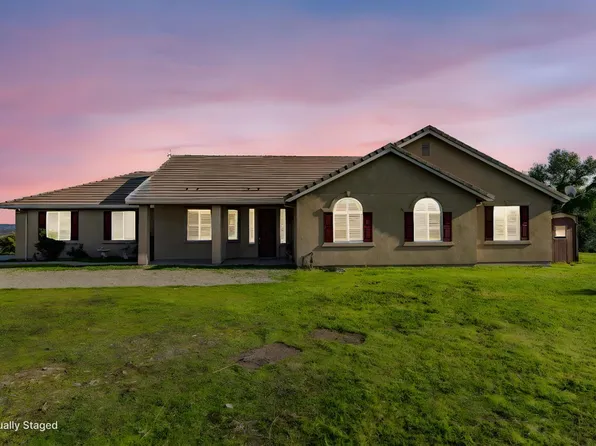 444 Saddleridge Rd, Valley Springs, CA 95252