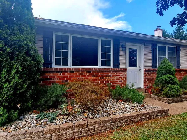 114 Bates Dr, Chalfont, PA 18914